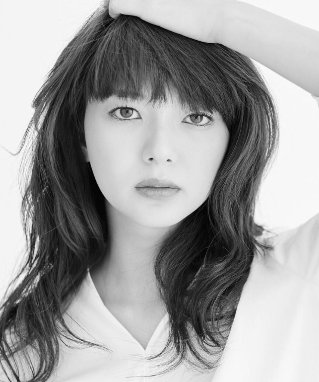 mikako-tabe-face-small-forehead